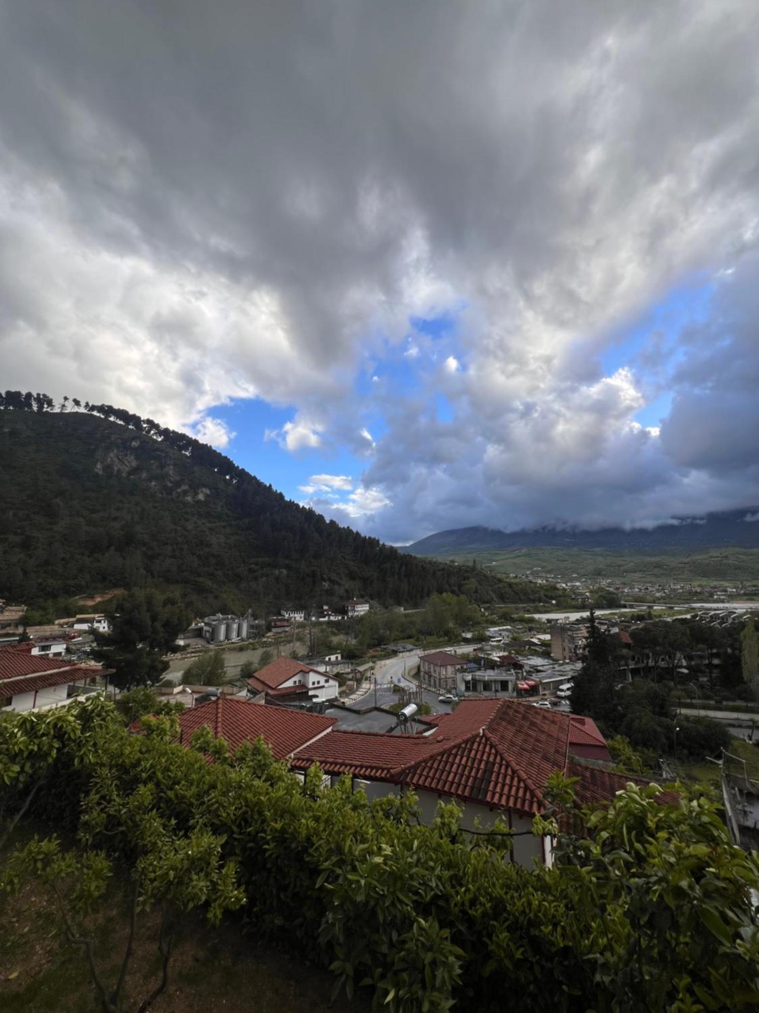 Hotel Villa Edis Berat Kültér fotó